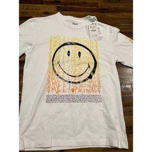 Zara x Original Smiley Brand NWT HTF TSHIRT size medium
